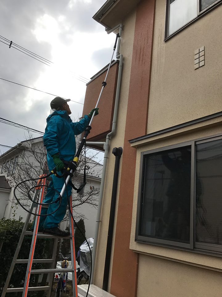 上田市 高圧洗浄 外壁 高圧洗浄機 コンクリ レンガ ブロック 車庫 玄関 門柱